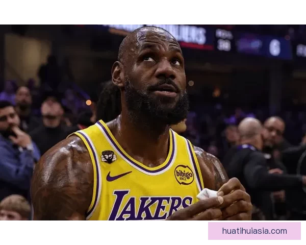 新赛季詹姆斯主动牺牲重塑湖人争冠格局或成雷霆马刺最强拦路虎 新赛季詹姆斯主动牺牲重塑湖人争冠格局或成雷霆马刺最强拦路虎