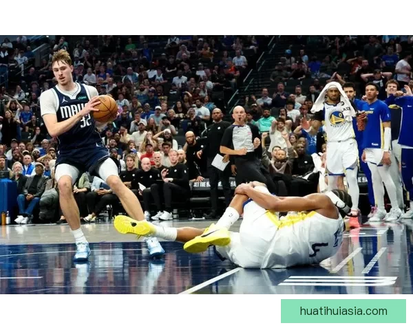 穆迪大伤登全美第一热搜 X光检查后坐轮椅离场 专家称情况堪忧